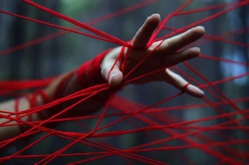 Ты стараешься предусмотреть всё — просчитать, удержать, обезопасить. И чем больше стара...