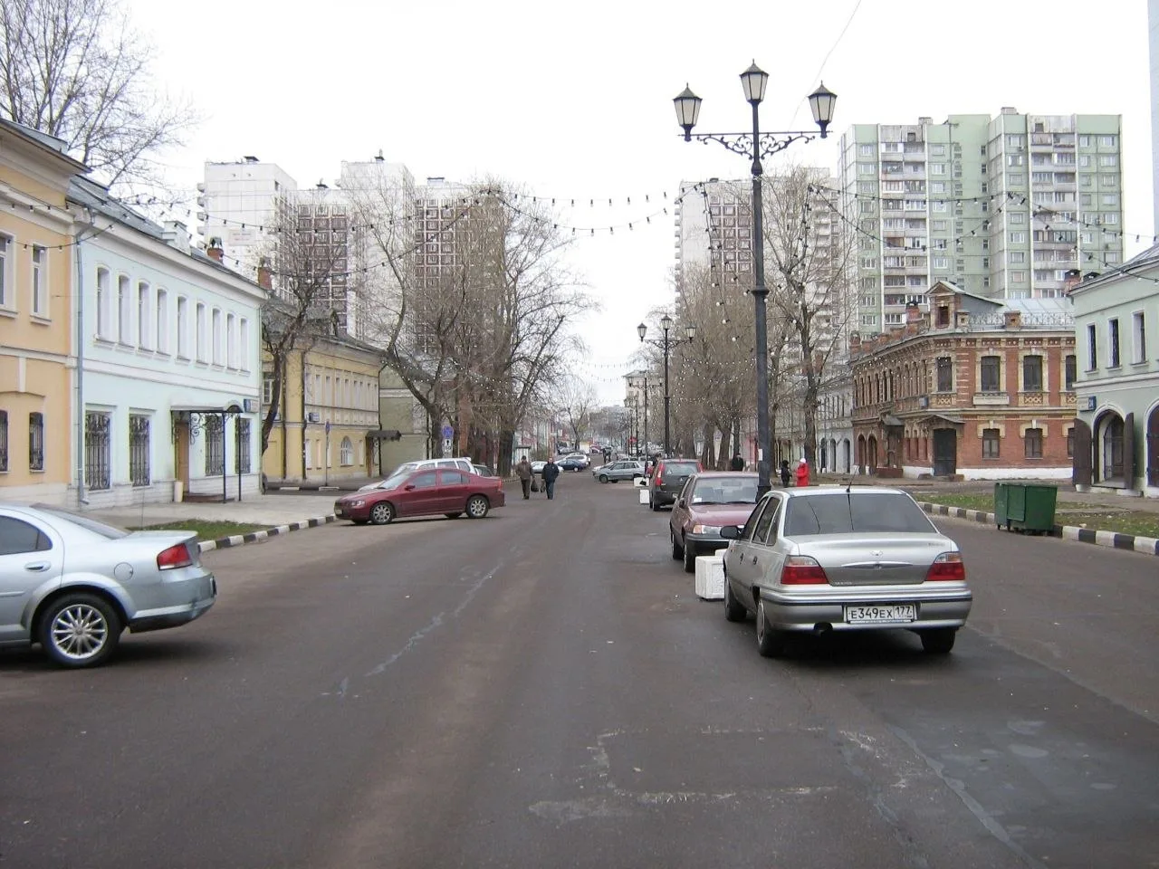 🚗 А ведь на Школьной когда-то была парковка.