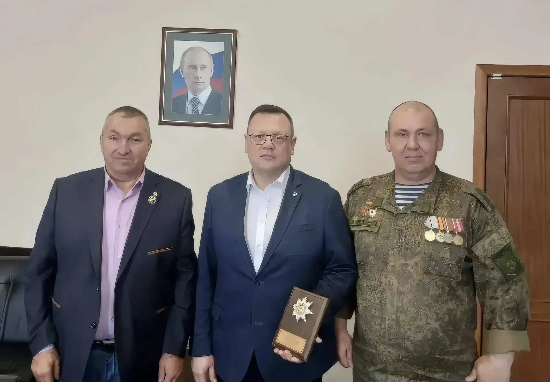 Вопросы поддержки ветеранов СВО обсудили на встрече с руководством Минздрава Камчатки.