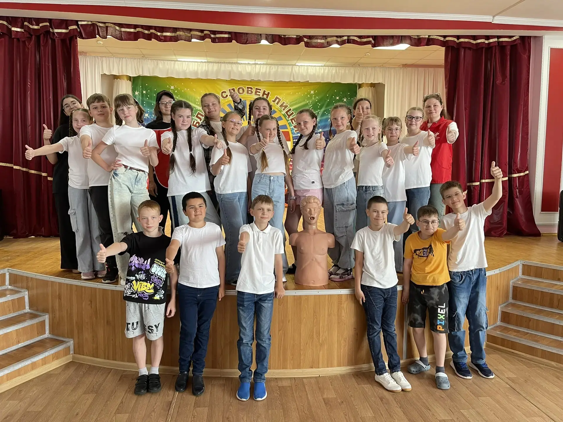 🧑‍⚕️ Знания, которые спасают жизнь: в лагере «Лицей» прошло важное практическое занятие🧑‍⚕️

❓Как 