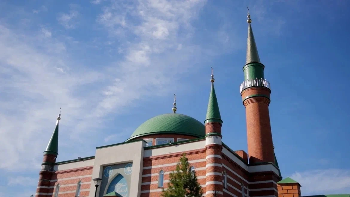 Сегодня мусульмане отмечают один из главных праздников - Курбан-Байрам   В Соборной мечети ноябрян п