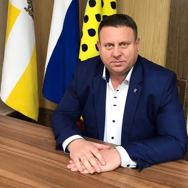 Дорогие выпускники, учителя и родители!