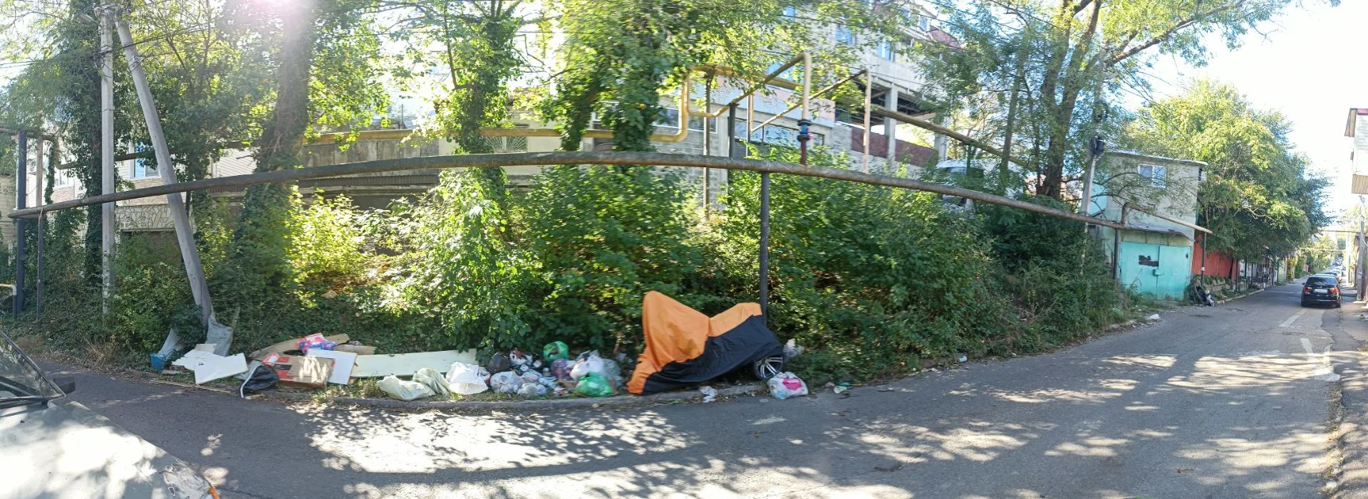 Поскольку Администрации Туапсе некогда следить за состоянием улиц, то Предлагаю: давайт...