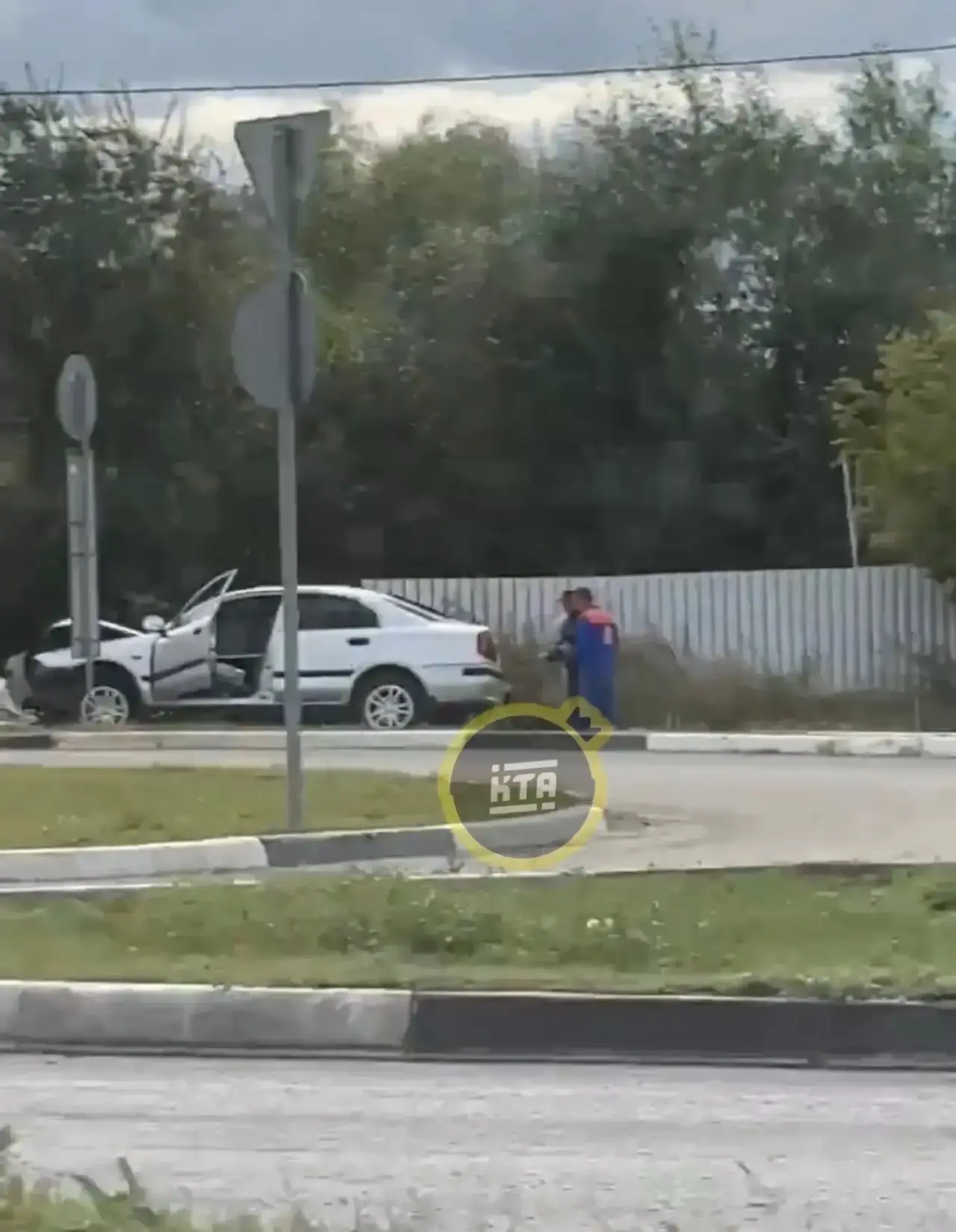 ❗️❗️ ДТП у моста Победы, в столбе торчит
