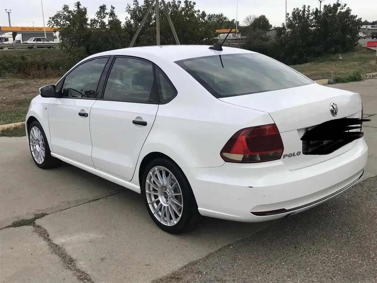 🚗продам автомобиль Volkswagen Polo в идеальном состоянии,в такси не участвовала,рыжико...