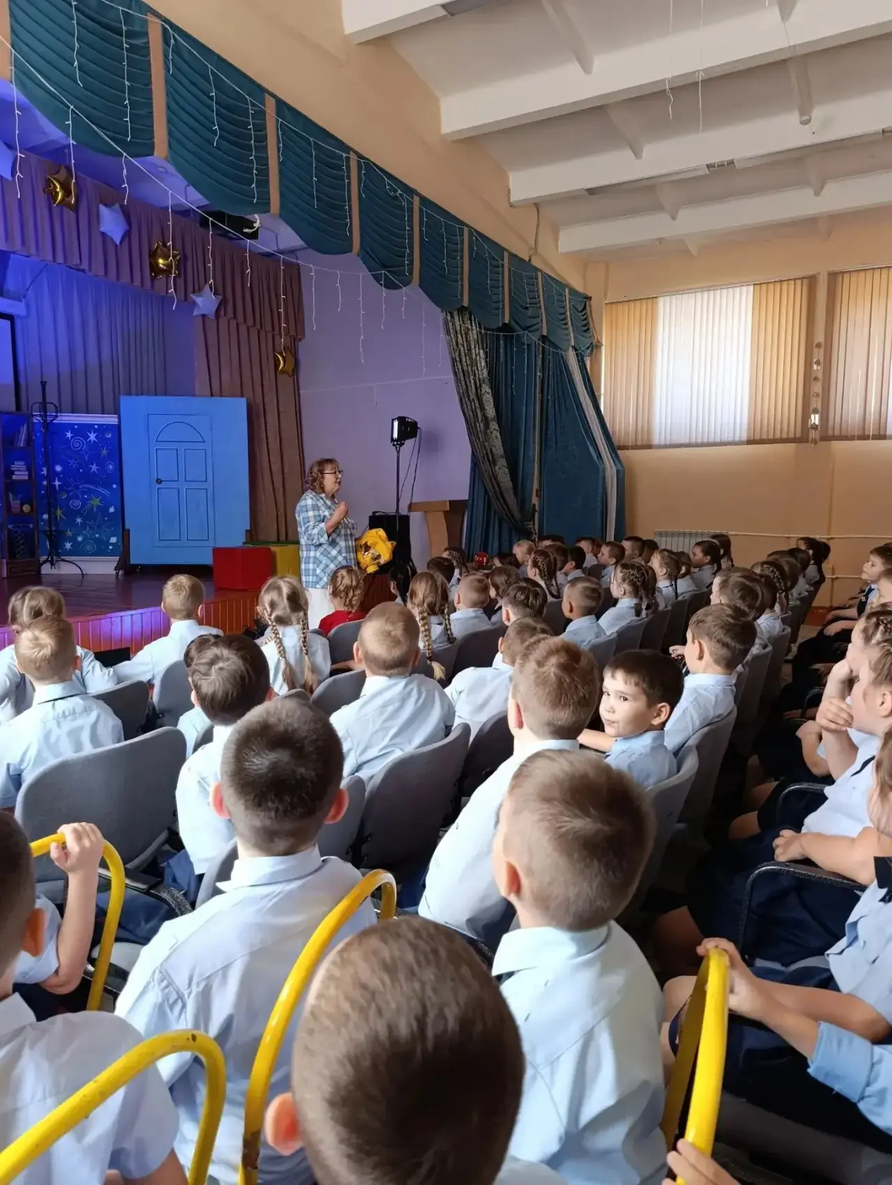 Кадеты 1-2 классов побывали на  спектакле «Весёлые уроки ОБЖ» Чувашского государственно...