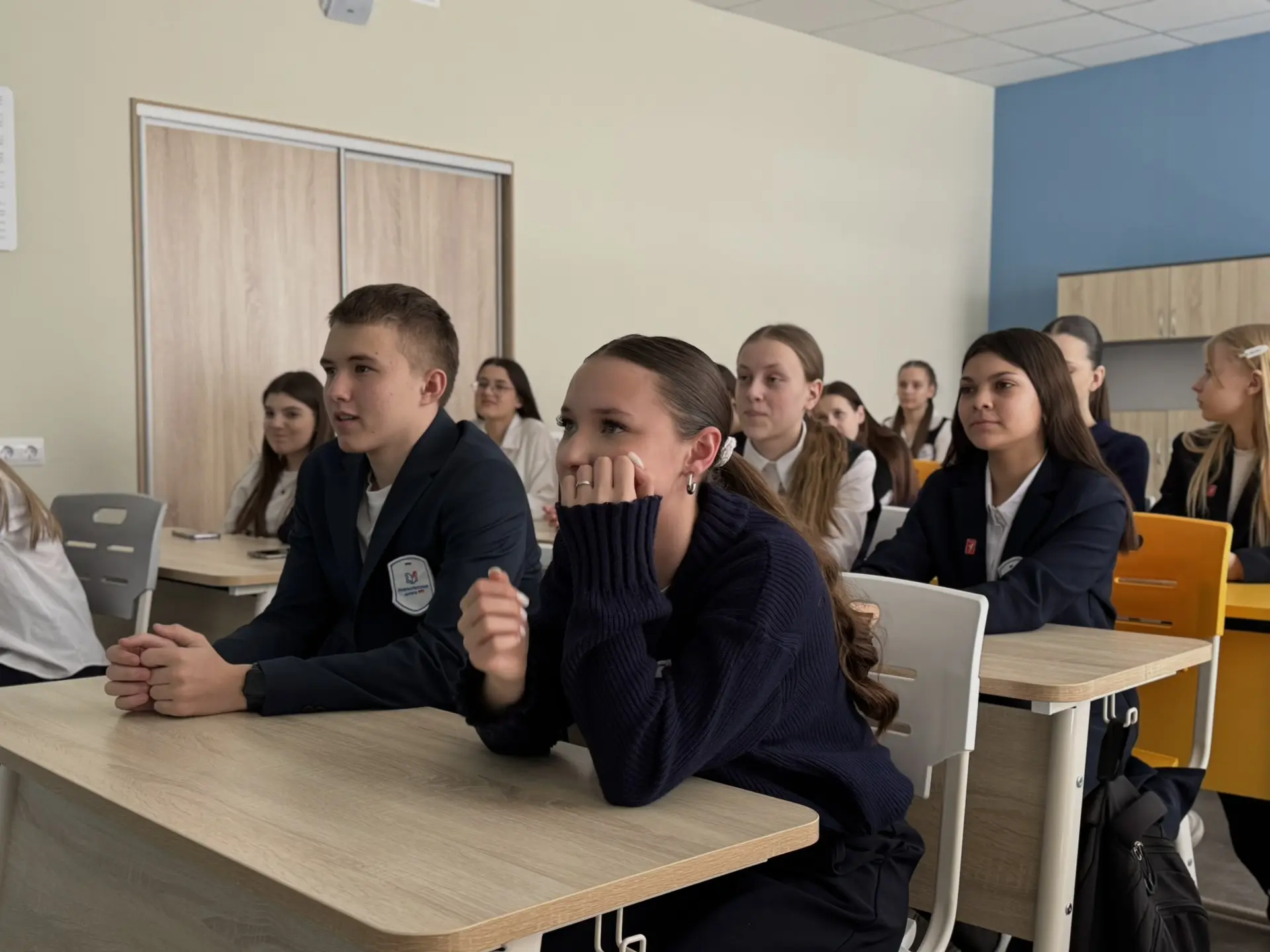 Одна страна - одна история!   Сегодня в нашей школе для активистов прошла увлекательная викторина «О