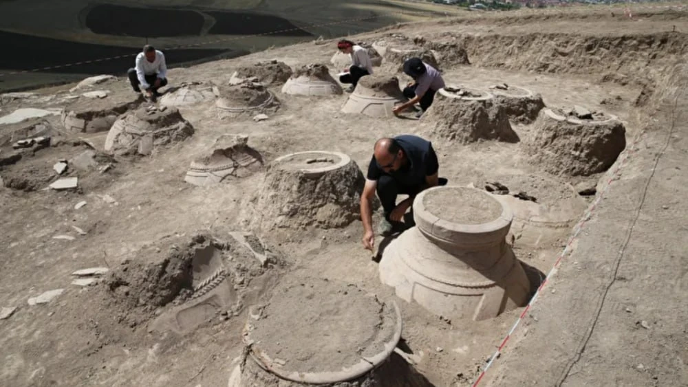 🇮🇹 Археологи нашли древний город мёртвых возрастом 2600 лет