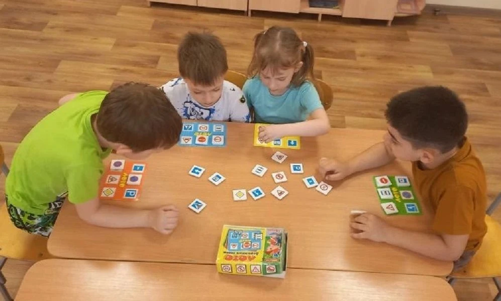 #БЕЗОПАСНОСТЬДОРОЖНОГО ДВИЖЕНИЯ
Одной из важнейших задач дошкольного образования, по-прежнему, остае