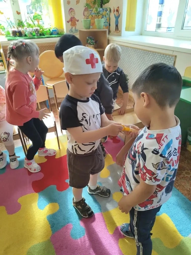 Наши «Почемучки» в гостях у Айболита! 👨‍⚕️💉