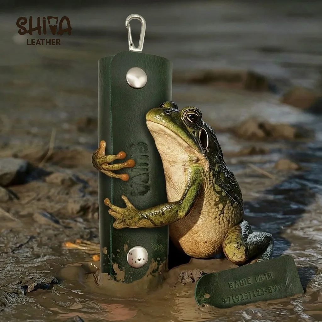 На фото — не просто ключница Shiva Leather, а настоящий болотный лайфхак. Лаконичный тёмно‑зелёный д