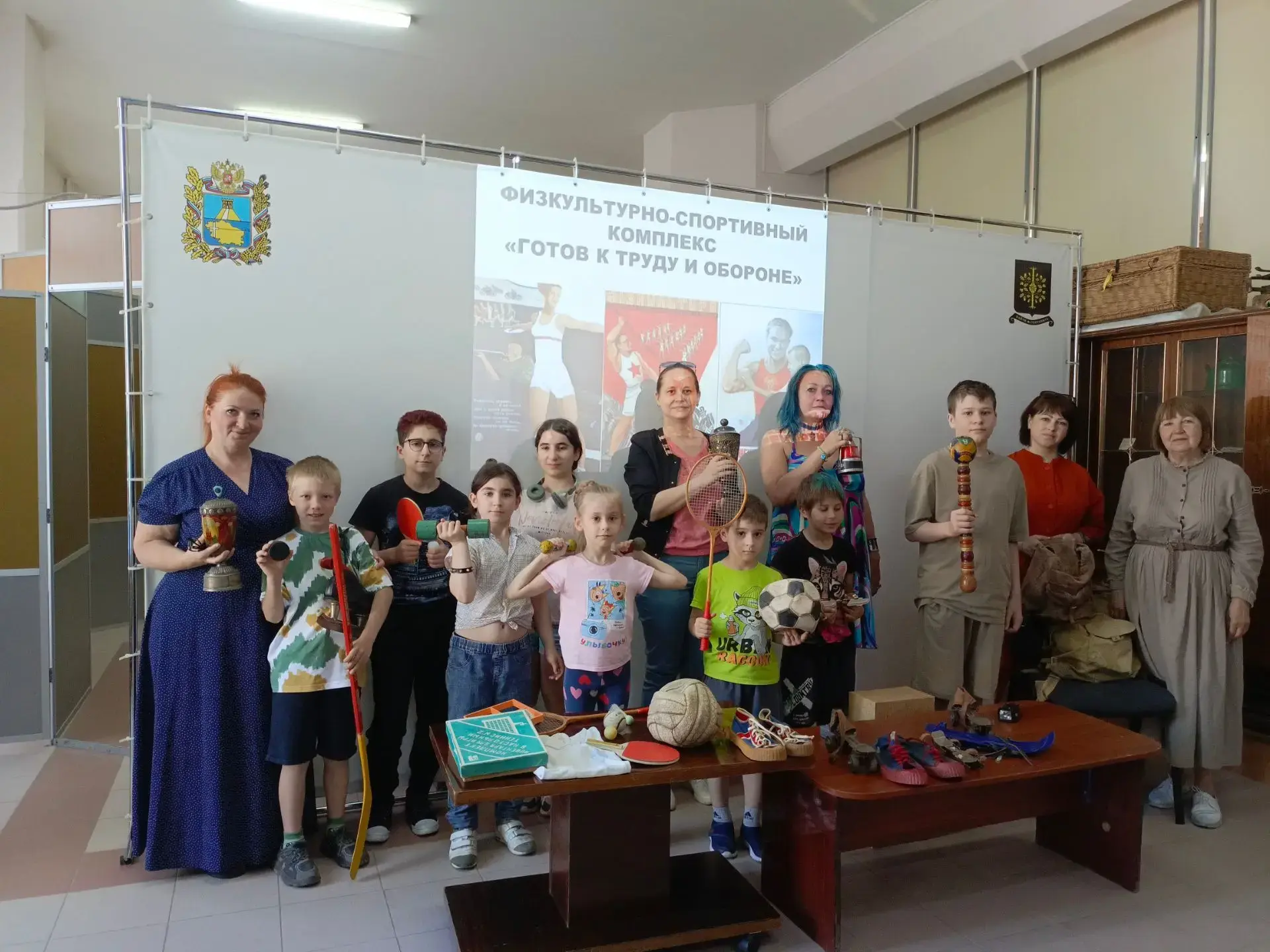 🏛️ Славное прошлое и здоровое будущее. Экскурсия в музей-заповедник для детей нашего Центра

Как св