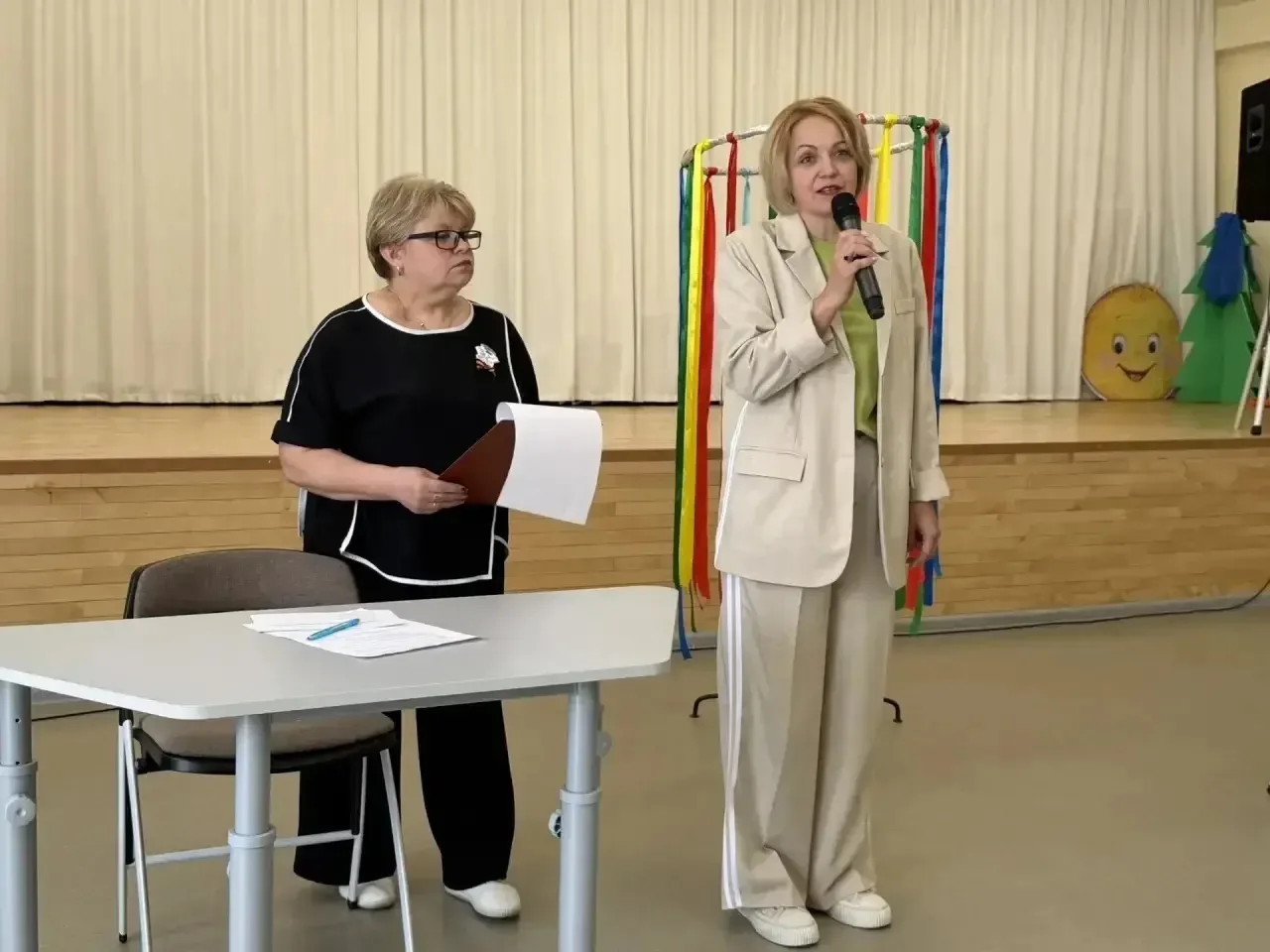 🎭 Учащиеся нашей школы приняли участие в муниципальном конкурсе детских и юношеских лю...
