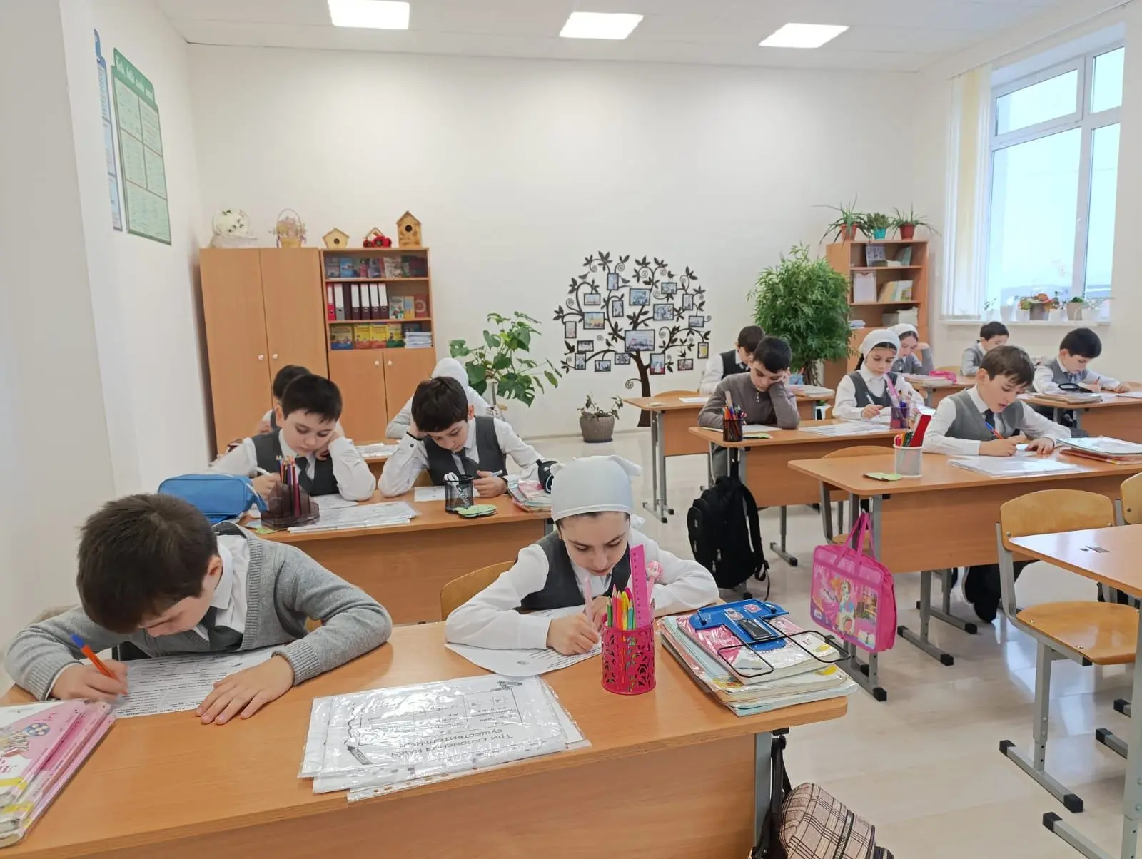 Сегодня наши ребята приняли участие в занимательной викторине «Своя игра», посвящённой ...