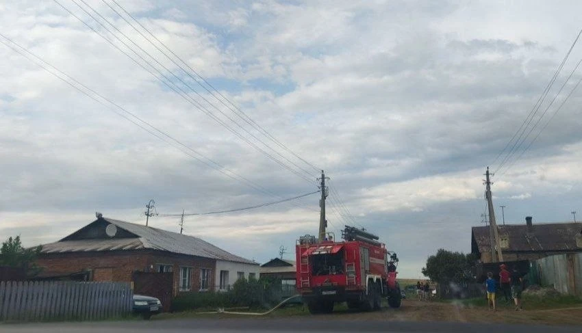 Под Магнитогорском сгорели баня и сарай — пострадавших нет  Пожар произошёл в одном из пригородных п