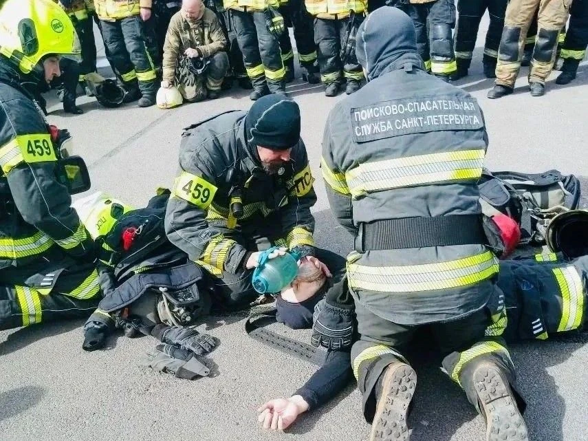 🚒 Пожарно-спасательные отряды: главное за неделю  ⭐ ПСО Василеостровского района В детском саду № 3 