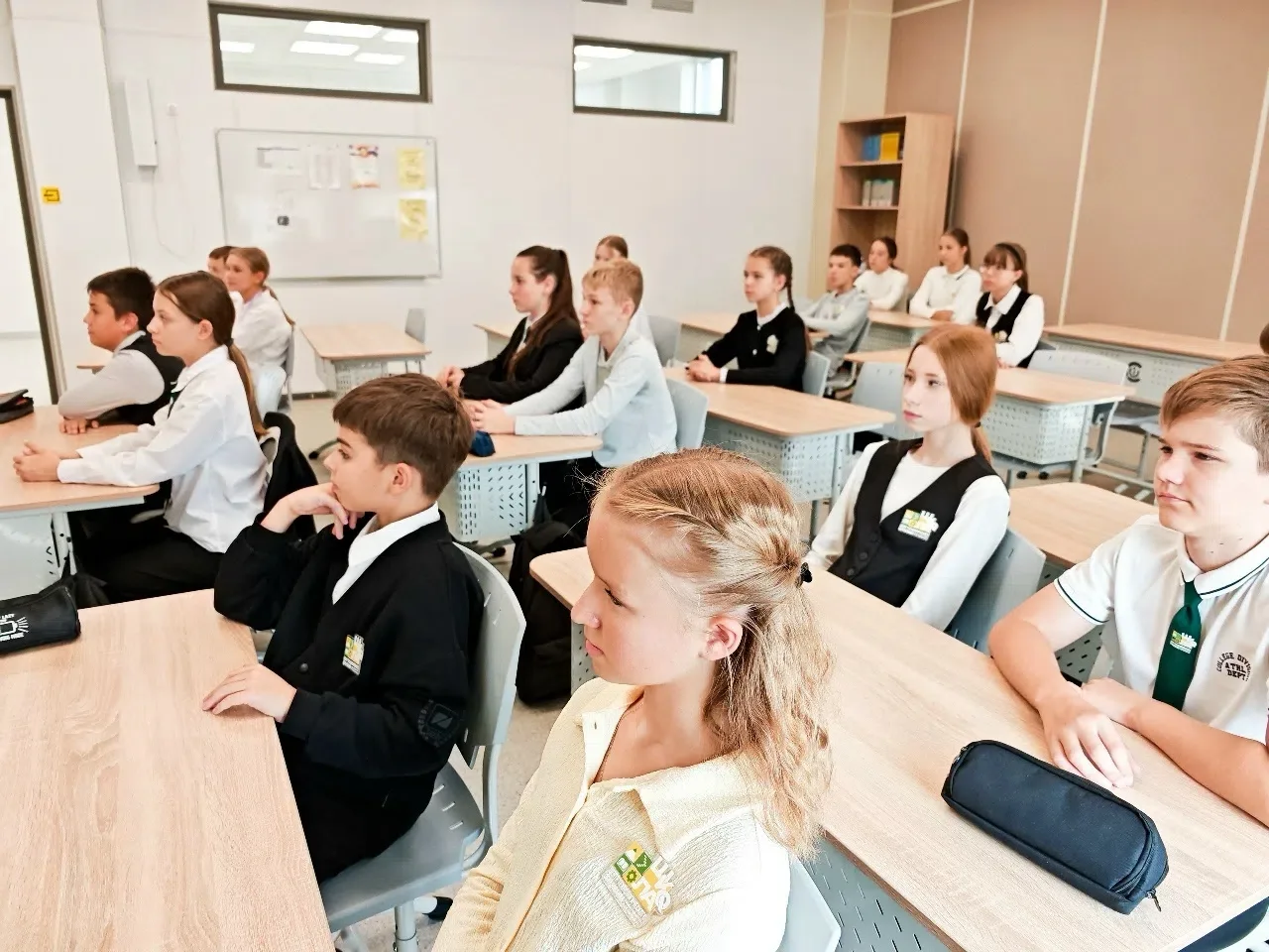 🔔🧑‍🏫Как проходят занятия в новой школе в Бокино: полюбуемся на красивые кадры