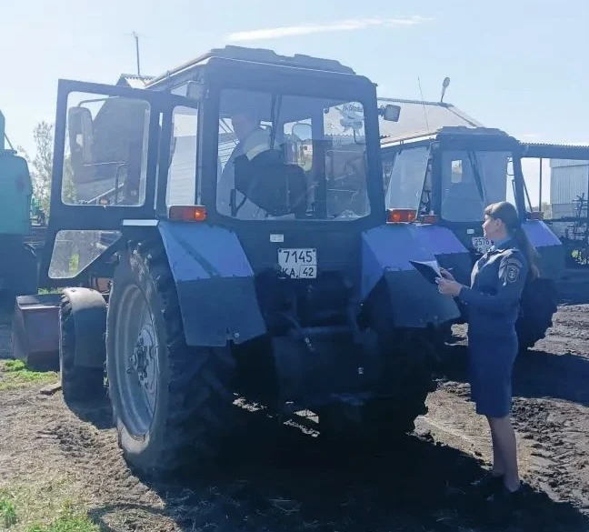 🚜 Инспекция Ленинск-Кузнецкого района Управления гостехнадзора Кузбасса провела технич...