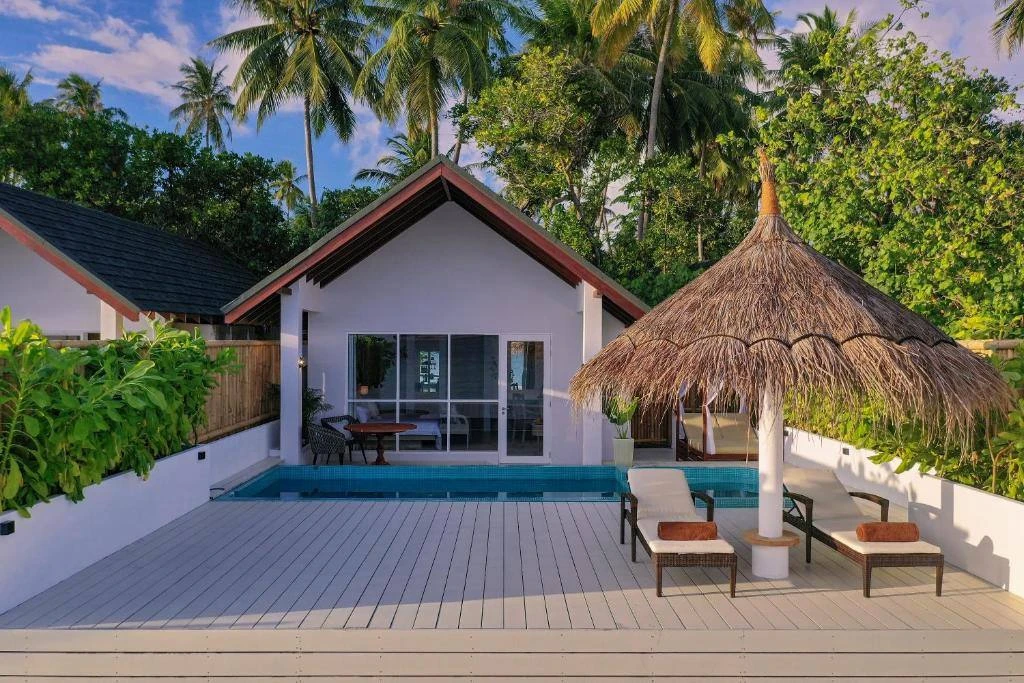 4* MALAHINI KUDA BANDOS RESORT на Мальдивах по невероятно низкой цене!