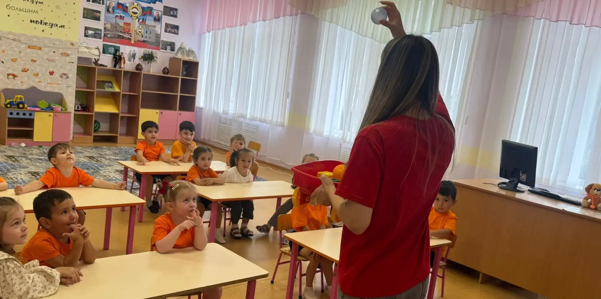 ФЭМП в младшей  группе . Тема: «Различение квадрата и круга.