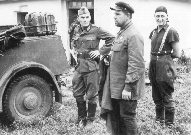 Приказ о комиссарах.

85 лет назад, 6 июня 1941 года на свет появился "приказ о комиссарах". Одна из