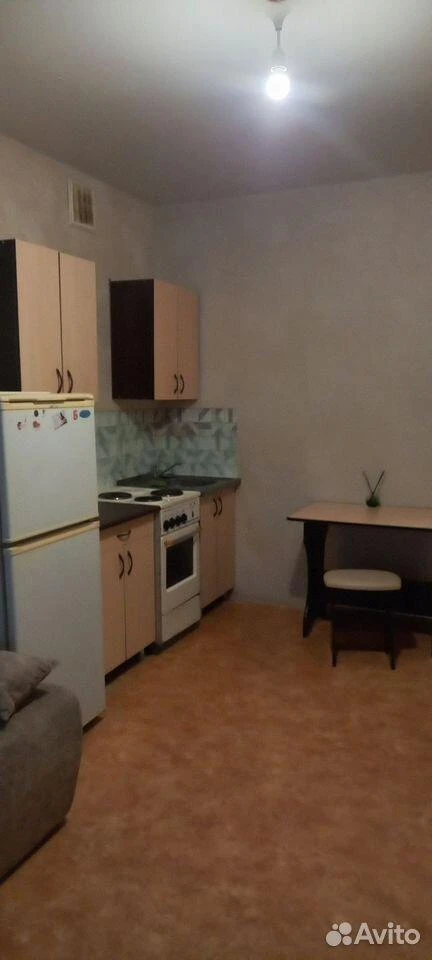 Сдам без посредников: 1-комнатная квартира, 45м²