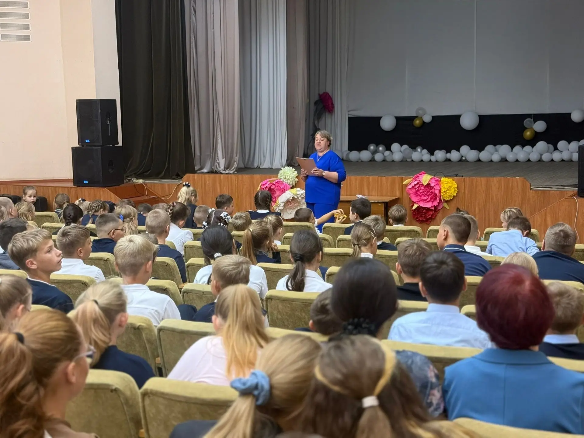 Час мужества «Мы выстояли. Мы победили» в Рощинском доме культуры