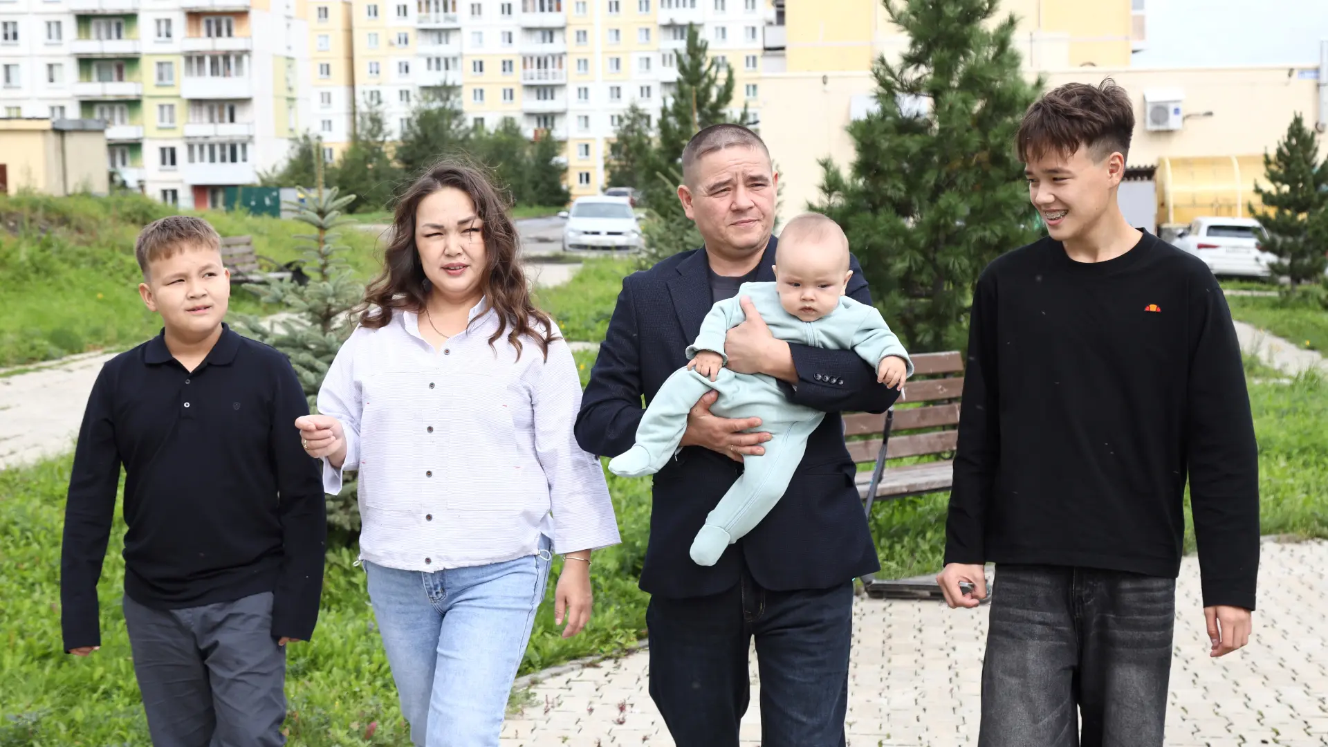 Более 200 многодетных семей в Кузбассе уже получили по 550 тысяч рублей на погашение ип...