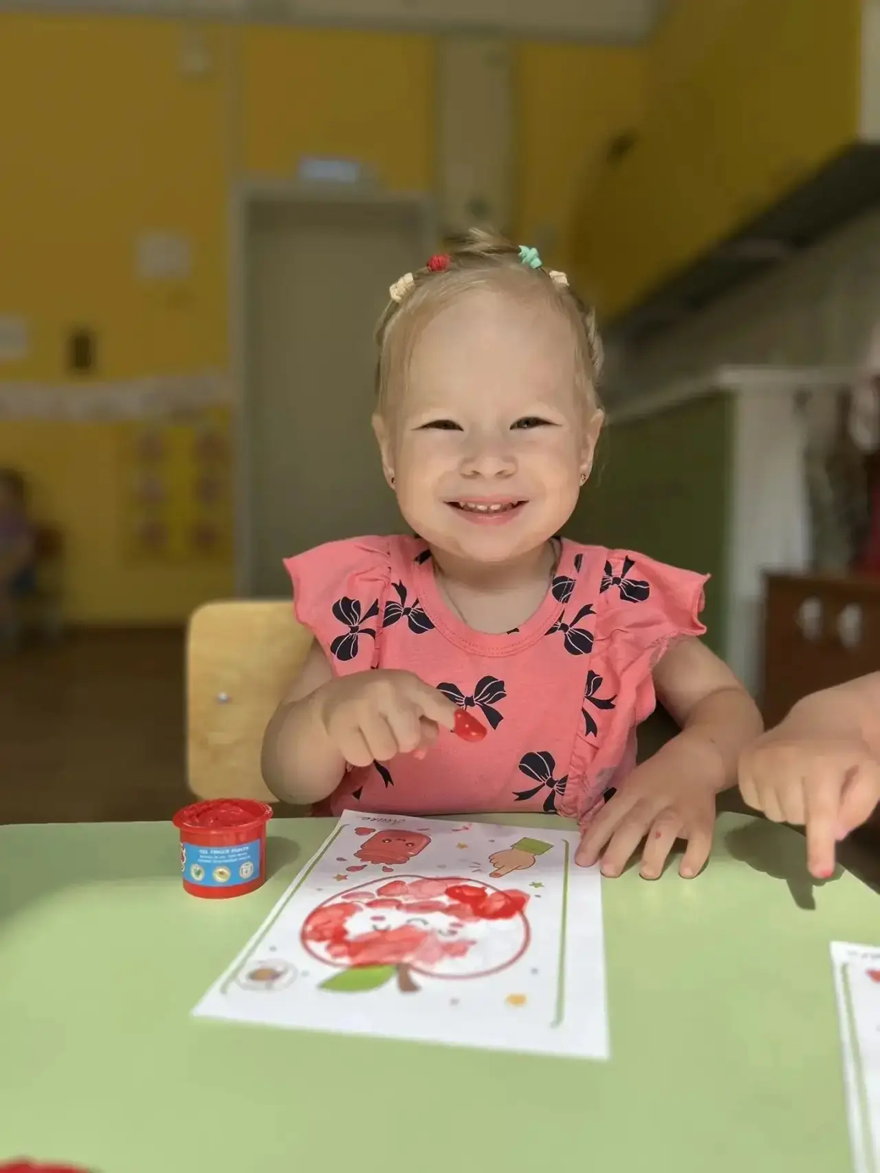🎉 «Разноцветная неделя» в нашей  группе! 🎉

🌈 Мы устроили настоящее путешествие по миру красок — 