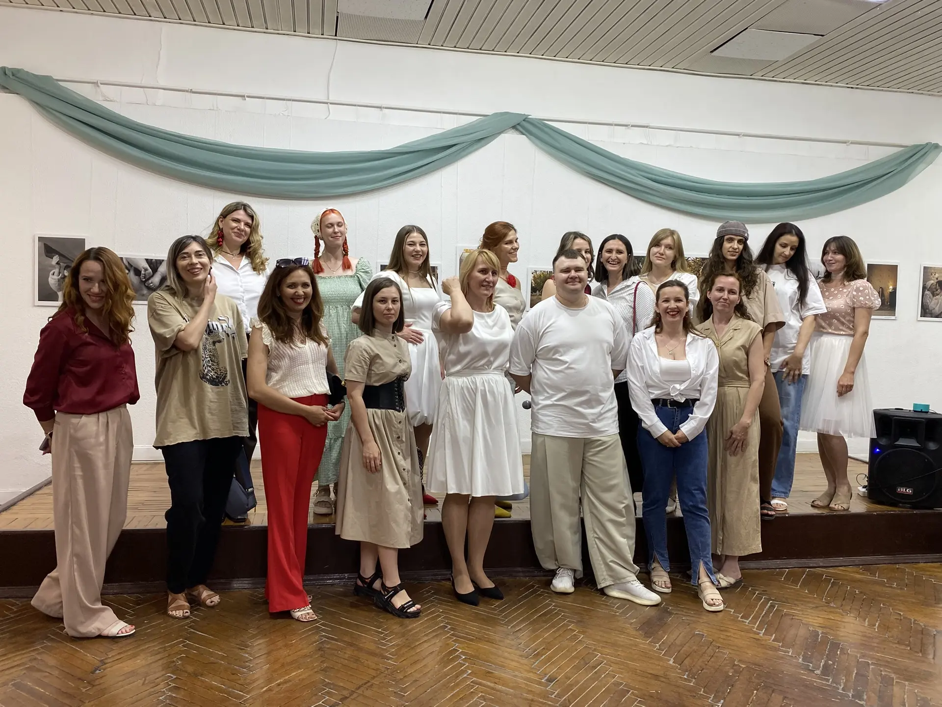 17 июня в Волжском состоялось открытие  фотовыставки 
«Ткань времени» 📸

«Ткань времени» — это выст