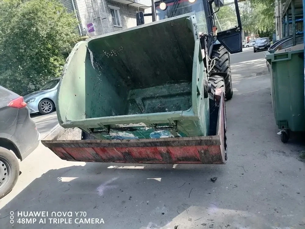 В ходе регулярных объездов территорий МКД обнаружили сломанные мусорные баки 🗑️ оперативно был орга