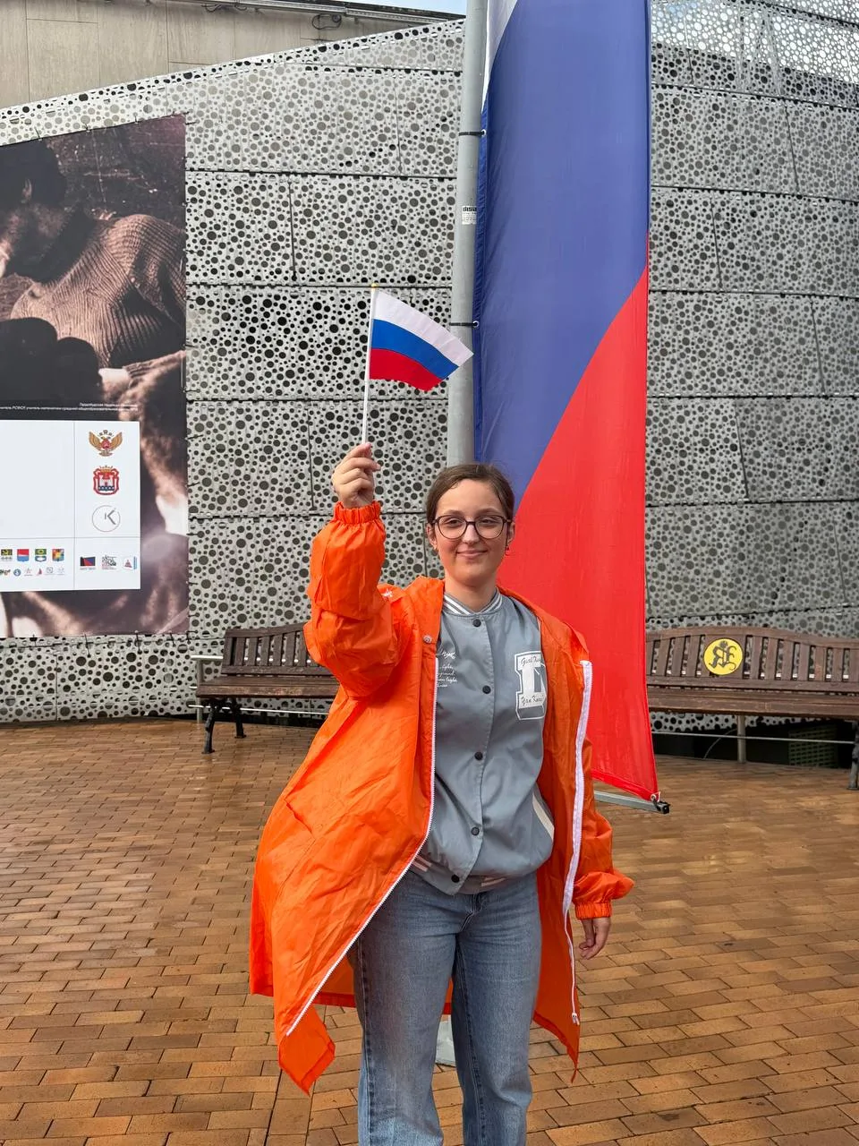 🇷🇺 В нашем колледже ярко, творчески и патриотично прошёл фотоконкурс «Белый, синий, к...