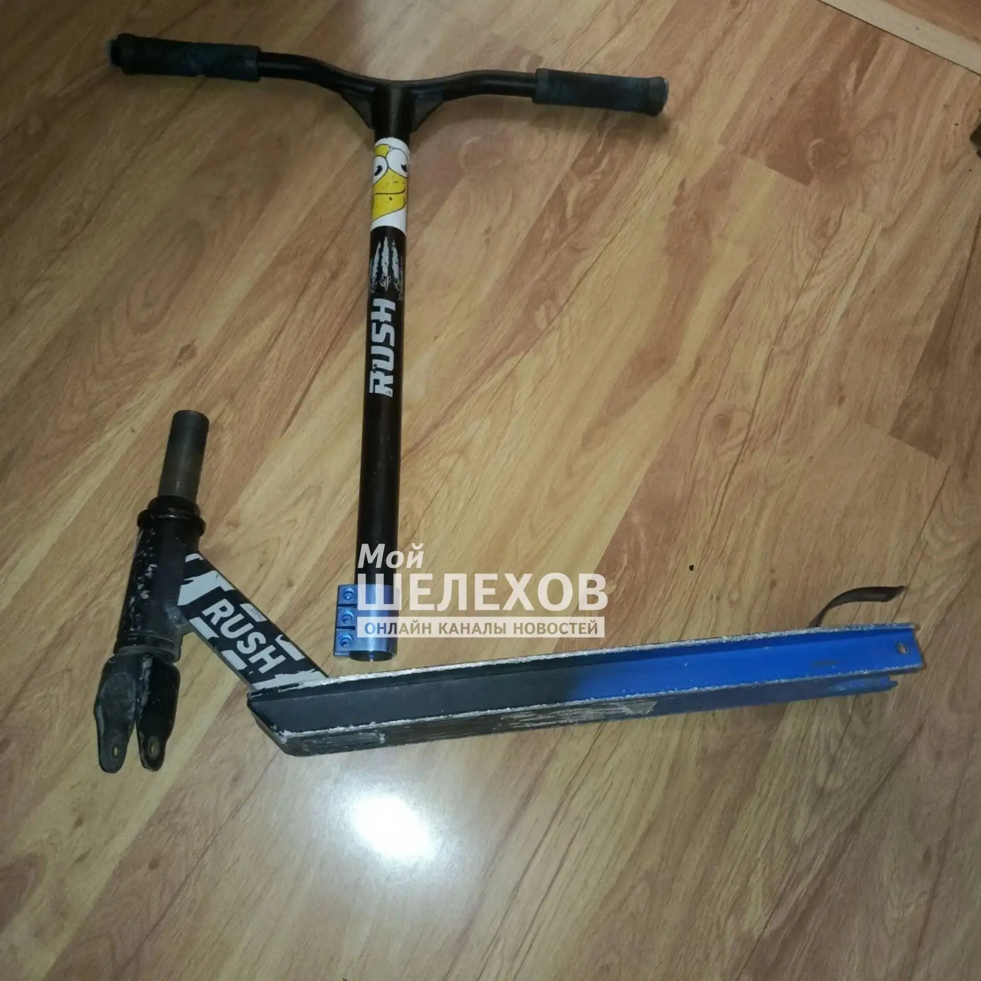 😳Это уже не смешно. В 4-м микрорайоне, дом 41, прямо из подъезда стырили колёса с детс...