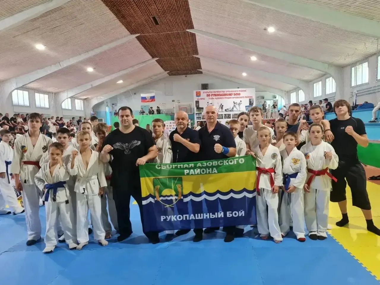 Сборная Азовского района заняла 2-е командное место на Открытом Первенстве по рукопашному бою 

Боле