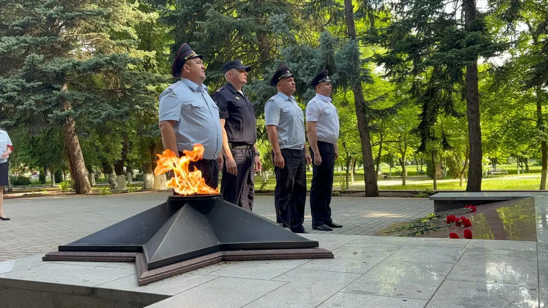 Почтили память павших героев

В День памяти и скорби сотрудники Отдела МВД «Изобильненский» и предст