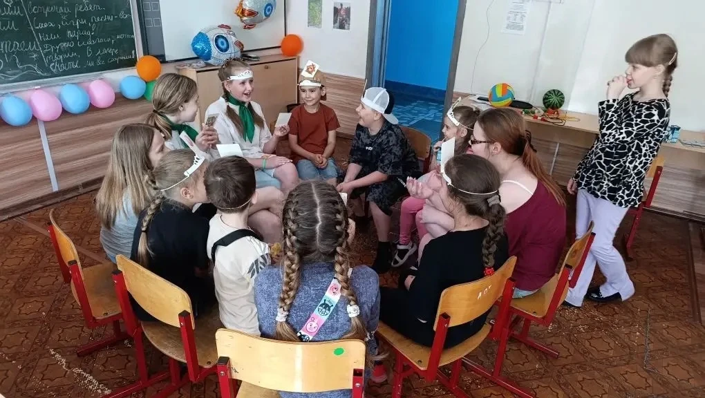 Сегодня, 8 июня, в  пришкольном лагере «Планета детства» царила особая атмосфера: у нас...