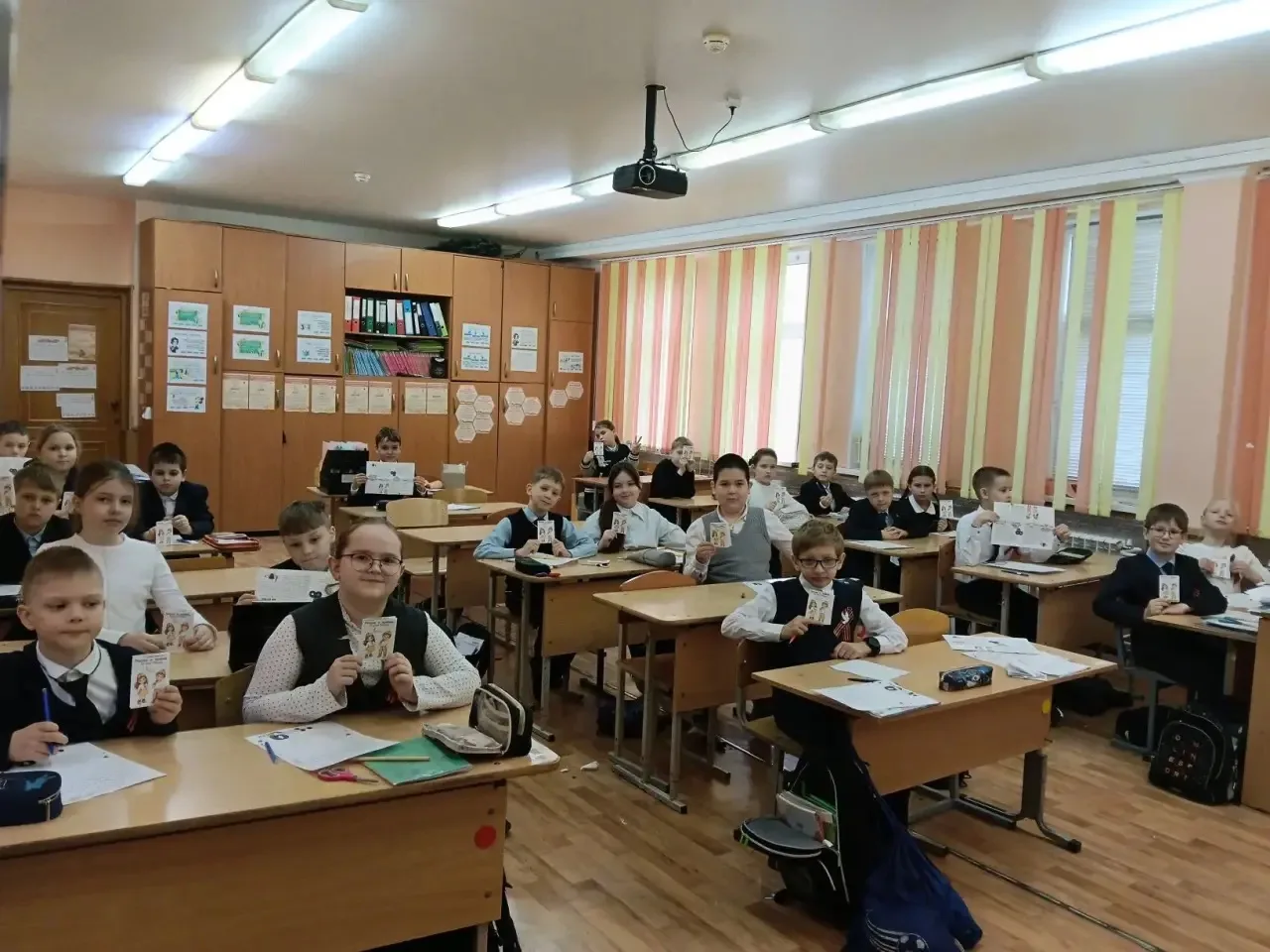 ✨ 3 «Д» класс и флешмоб «Города-Герои в минутках чистописания»!  Наши третьеклассники приняли активн