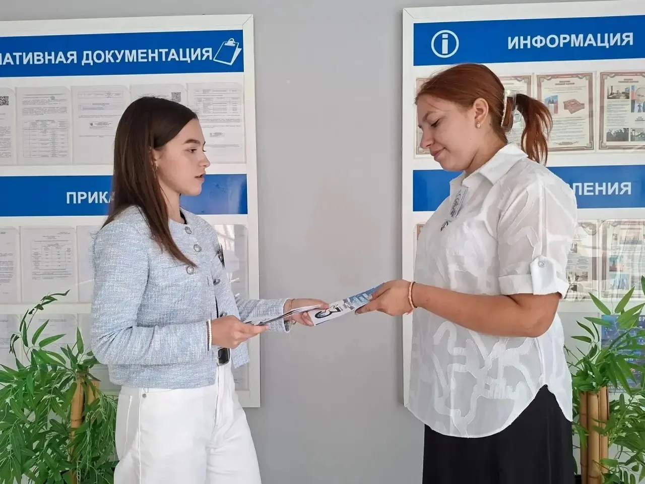 3 сентября, в День солидарности в борьбе с терроризмом, участники Передвижного центра п...
