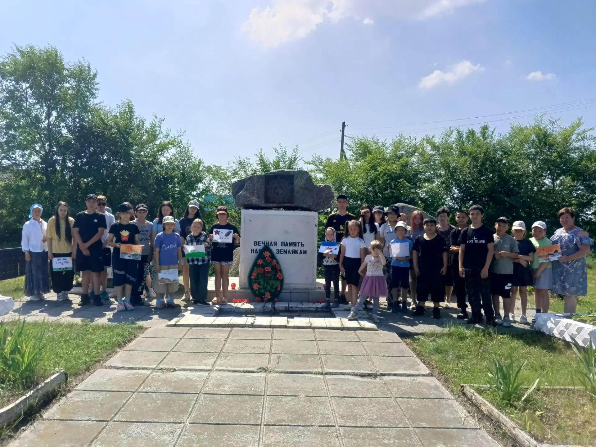 День памяти и скорби –день начала Великой Отечественной войны 22 июня 1941г.
В пришкольном лагере МК