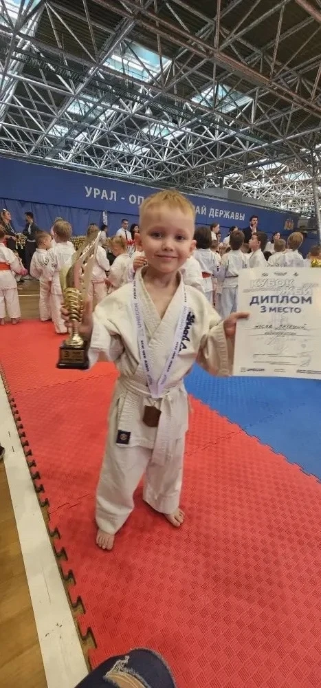 🥋 1000 участников, жёсткий отбор, наши — в призах  Сегодня в Екатеринбурге прошёл «Кубок ЖБИ» — одни