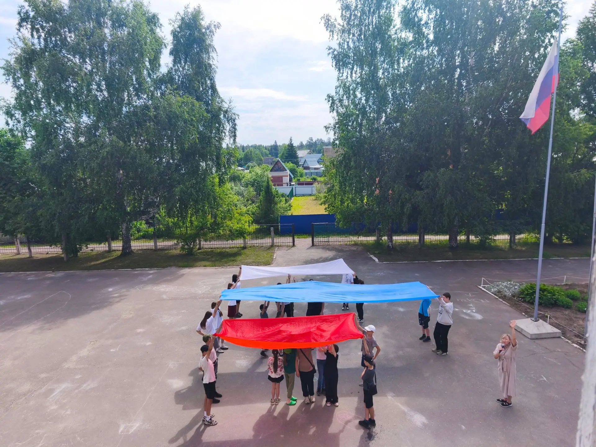 В преддверии Дня Государственного флага Российской Федерации в нашей школе прошла интел...