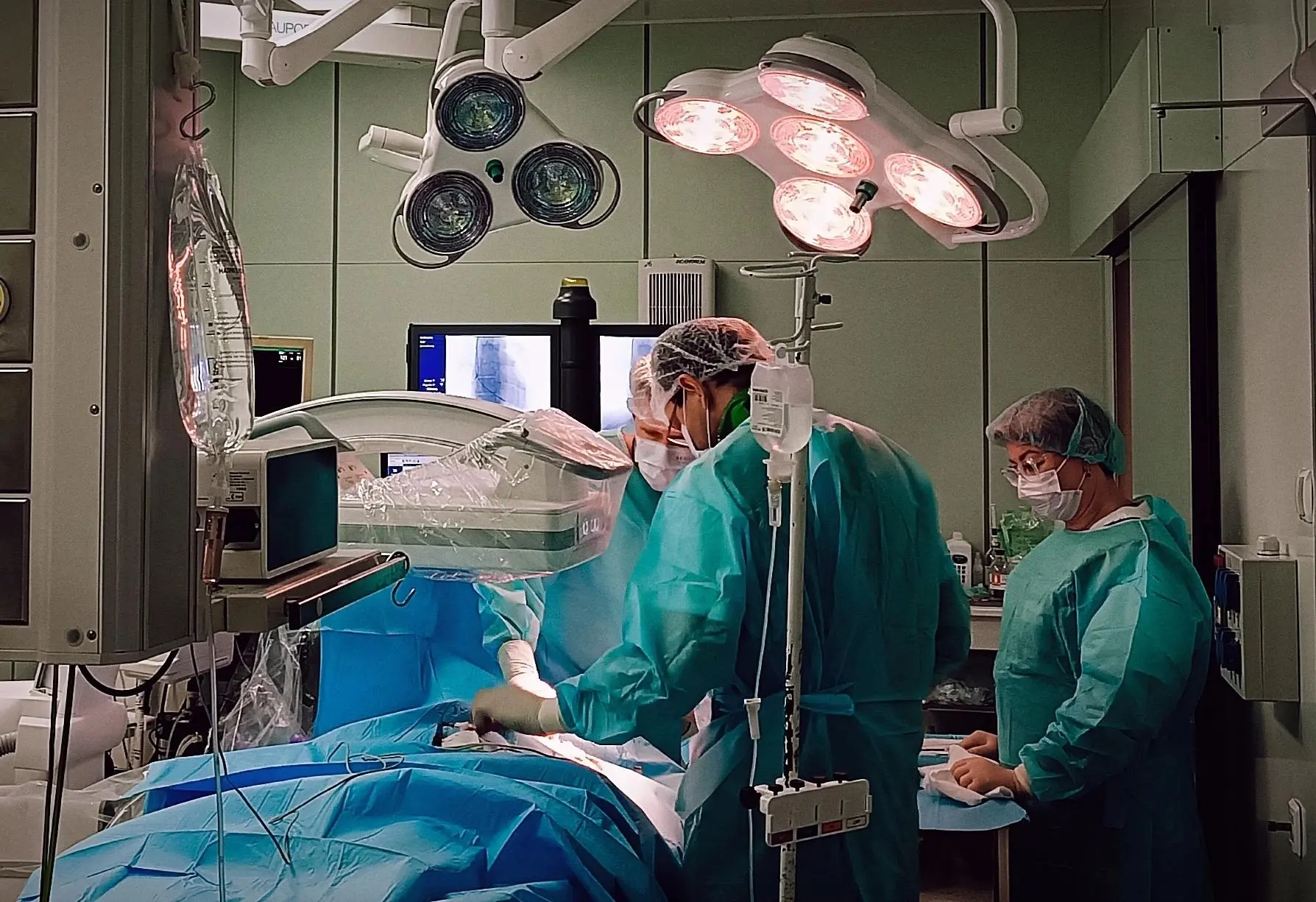 👨‍⚕ По зову сердца: как мурманская медицинская династия спасает здоровье и жизни

В третье воскресе