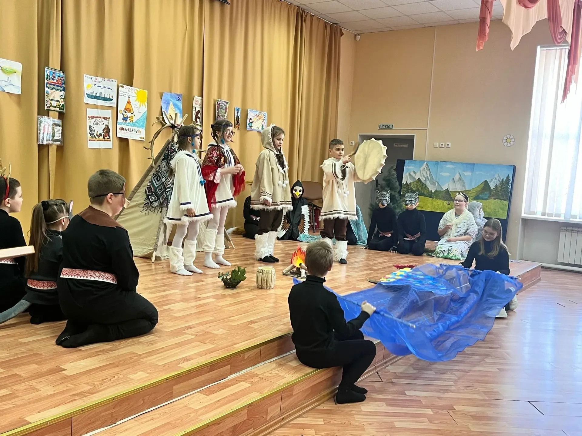 🎭 В лицее идёт Театральная неделя! В нашем лицее стартовала долгожданная "Театральная неделя", приур