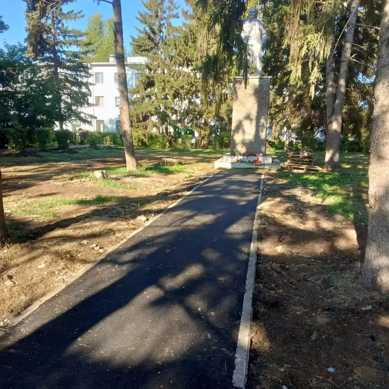 📌В микрорайоне Крутая горка продолжается благоустройство