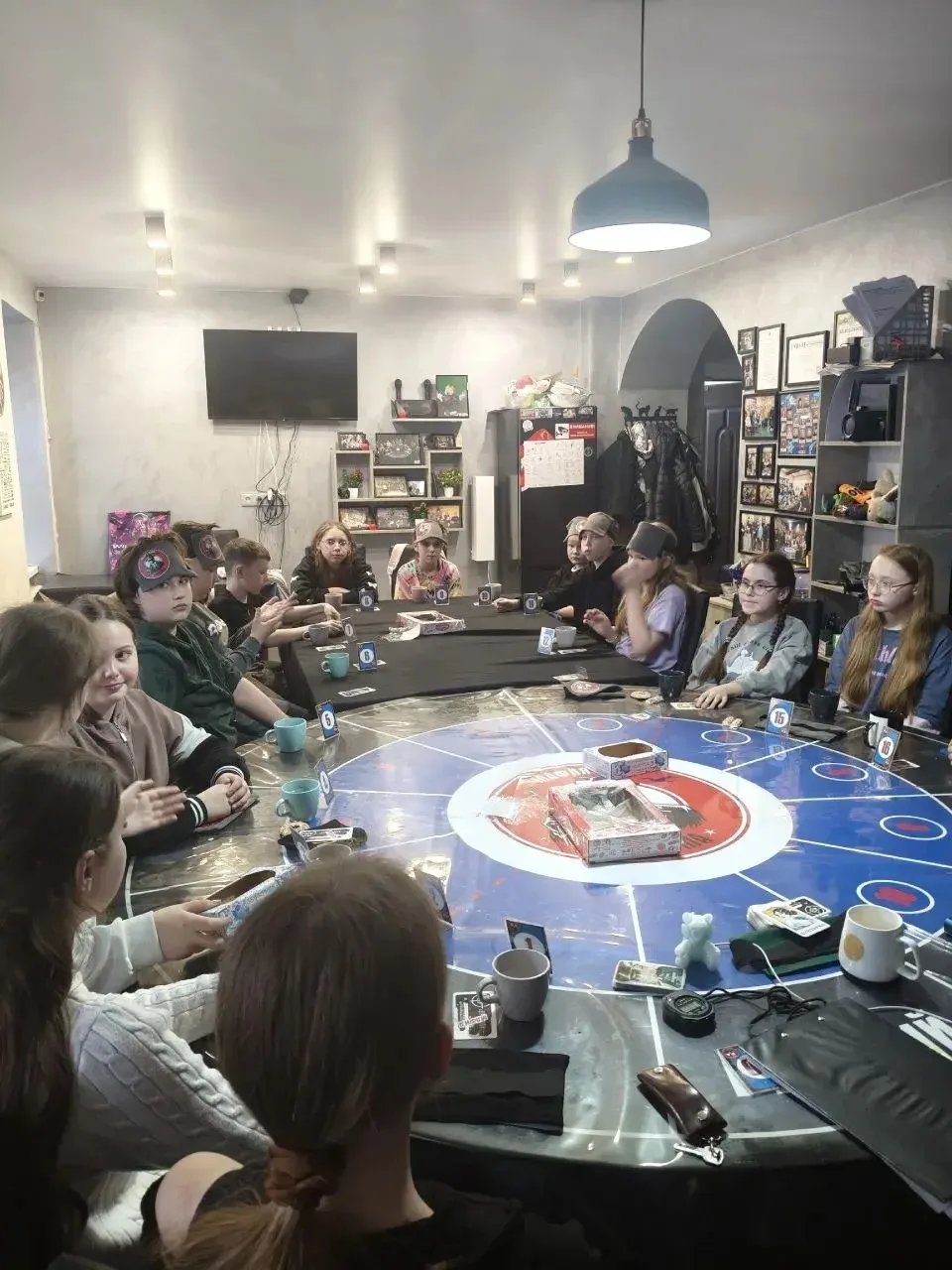 Как 5 «А» блестяще завершил каникулы 🎭  В последний день отдыха вместо того, чтобы грустить о конце 