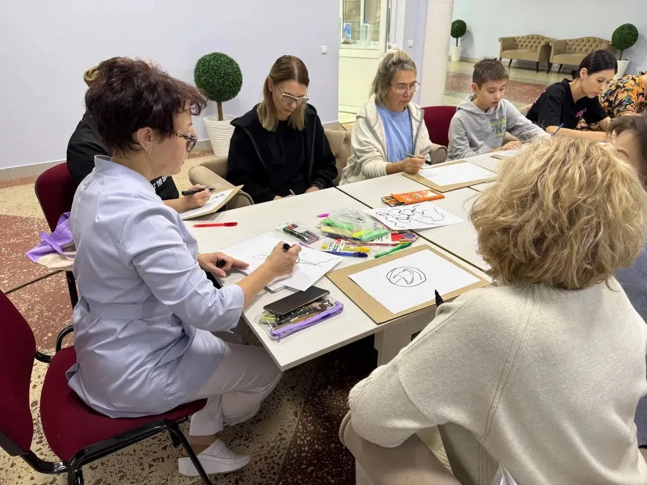 🎨Создаем новые нейронные связи

Чувствуете внутреннее напряжение или не можете найти решение в важн