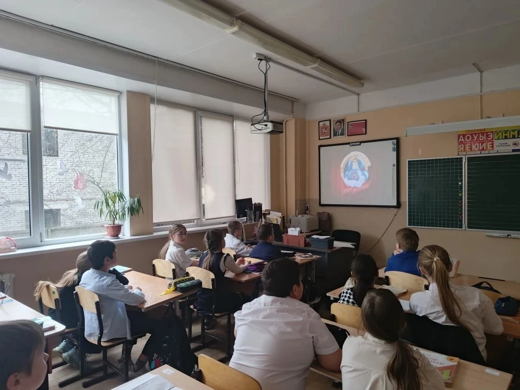 В школе состоялась важная акция под названием «Безопасные окна». Каждый год такие мероприятия станов