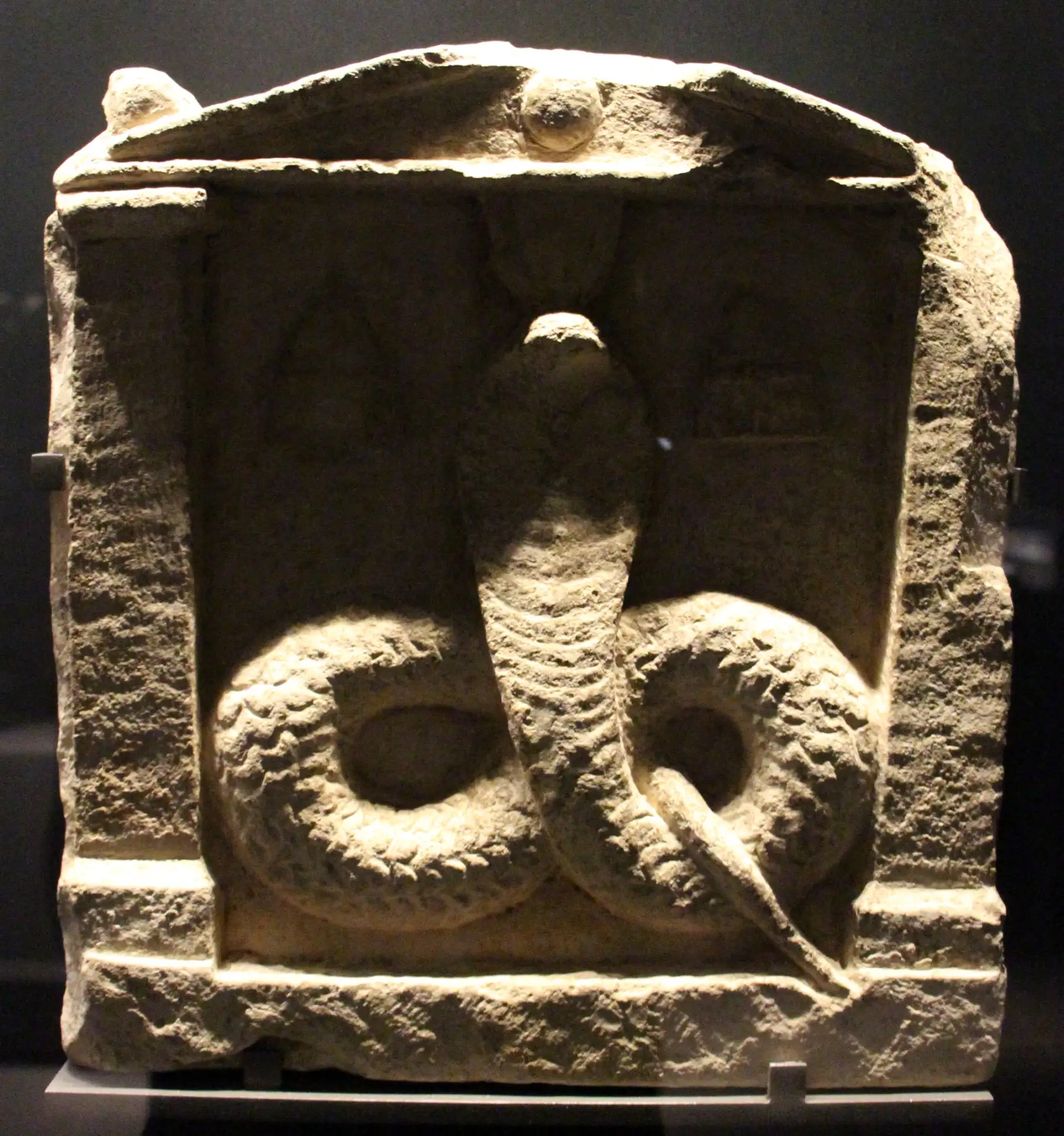 Стела, посвящённая Исиде-Термутис. 
Египет. I в. до н. э. - I в. н. э. Paris, Musée du Louvre.