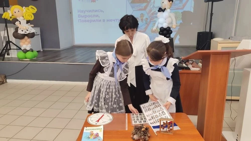 Торжественный день для наших "Орлят"!  25 мая 4-е классы собрались, чтобы отпраздновать завершение в