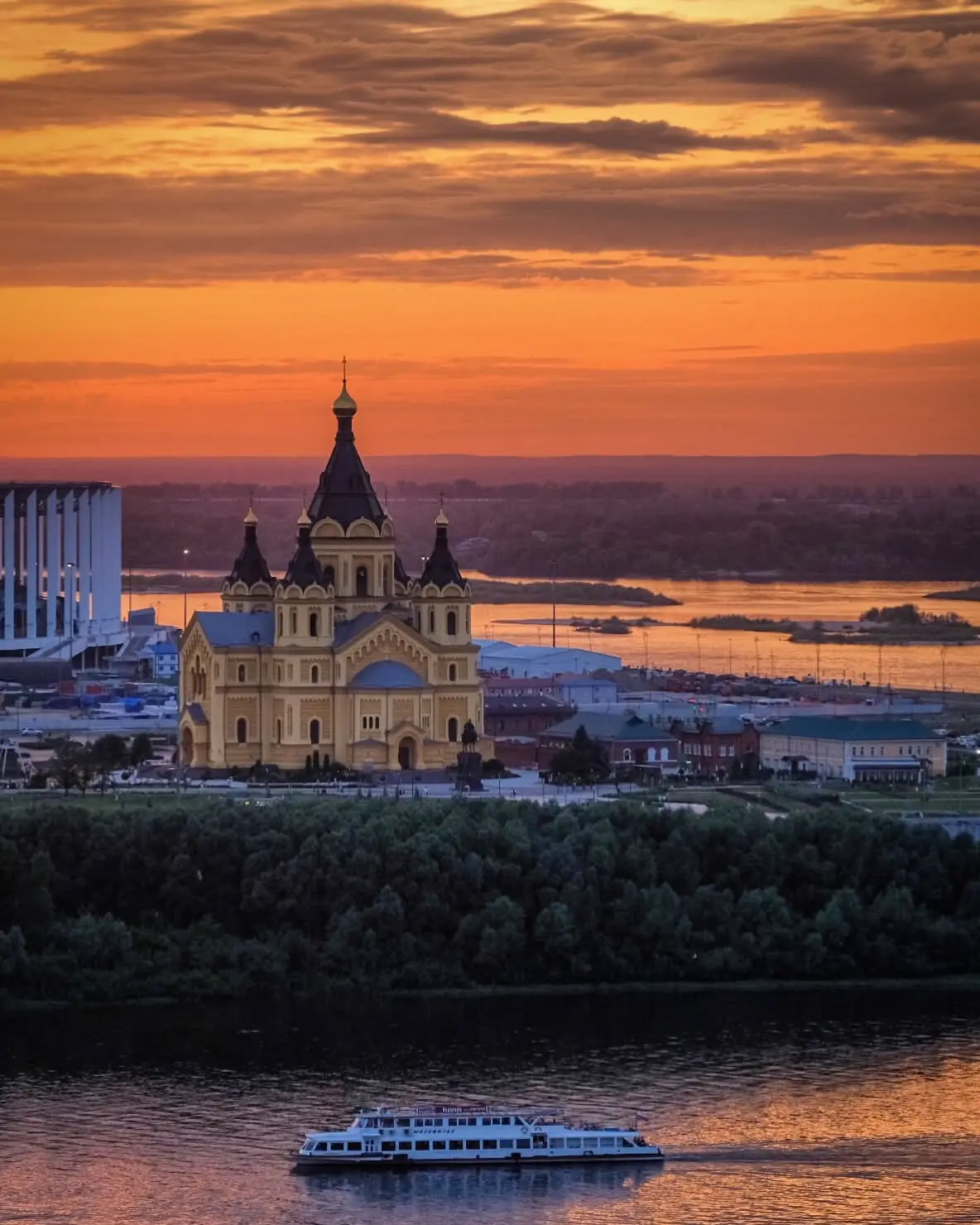 🌅 Нижний Новгород  столица закатов России  Наверняка многие слышали, что Нижний Новгород часто назыв